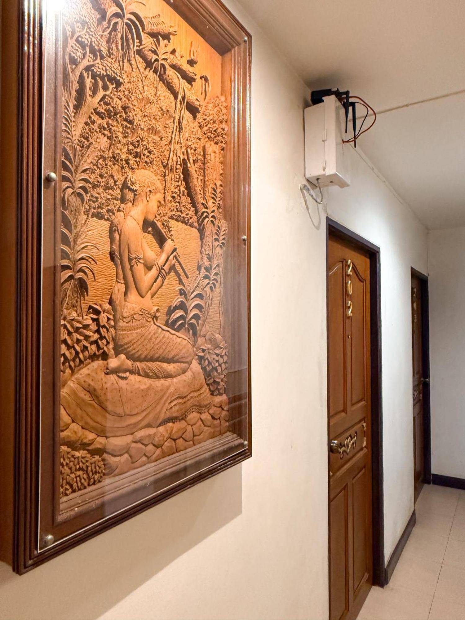Hotel Ban Ao Thong Trang Exterior foto